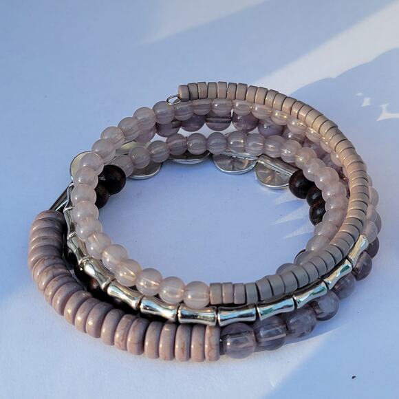 Vintage boho wrap bracelet 90s mauve wood bead memory wire coil jewelry - Picture 8 of 10